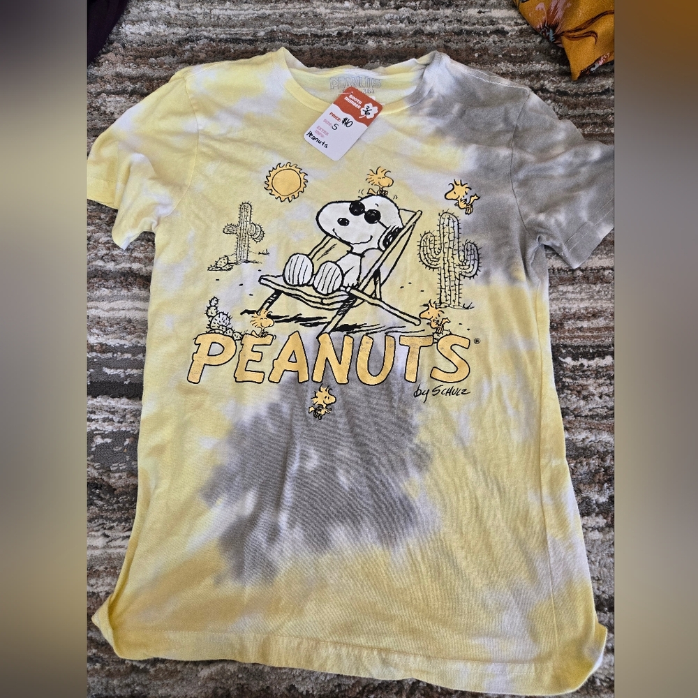 Peanuts Yellow Gray Graphic Short Sleeve Tee